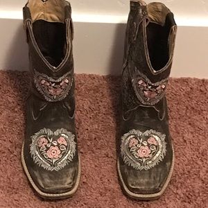 Roper brand Rustic Boots